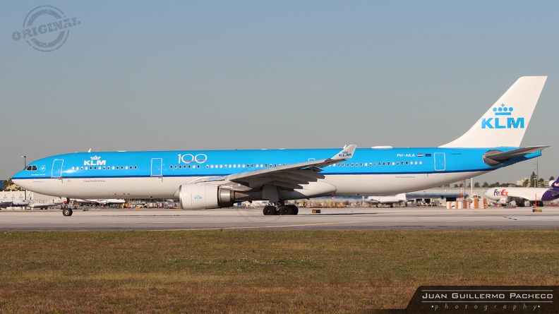 ► Model: Airbus A330-303
► Airline: KLM Royal Dutch Airlines
► Reg: PH-AKA
► MSN: 1287
► Miami International Airport - (KMIA). United States PH-AKA.jpg
